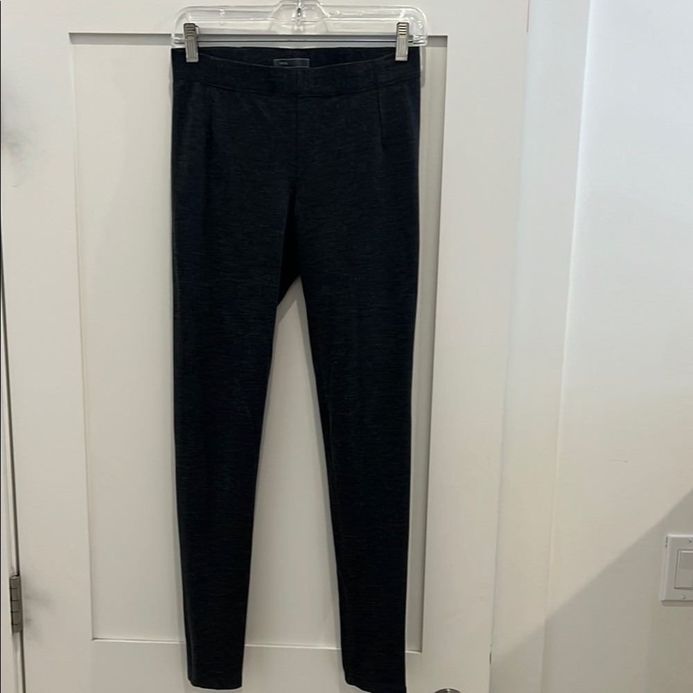 Vince dark grey leggings in women’s Medium